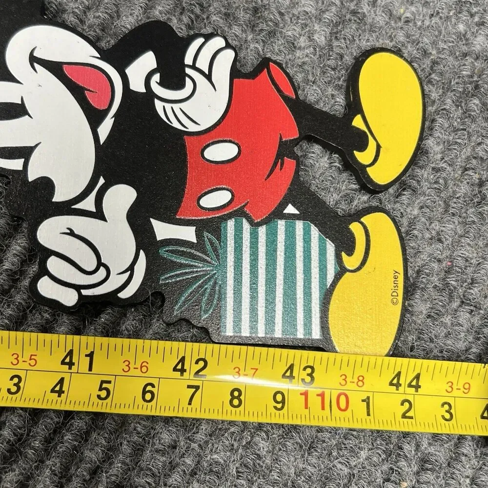 Disney‎ 100 Ruz Christmas Mickey Mouse Wood 44